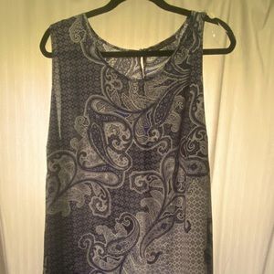 Sleeveless split back blouse